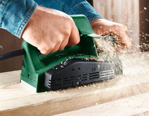 Работа с ручным электрическим рубанком: Как добиться ровной поверхности без 'ступенек' и 'волн'