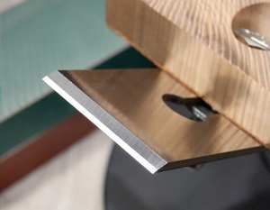 Сравнение свойств древесины после строгания ножами с разным углом атаки