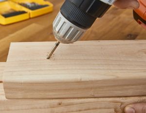 Сверление глубоких и точных отверстий под углом: сравнение методов