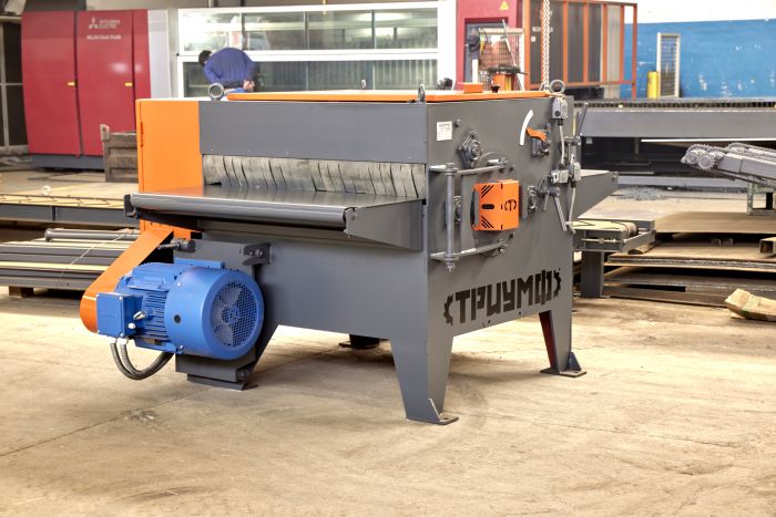 Многопильный одновальный кромкообрезной станок  «ТРИУМФ» М1000