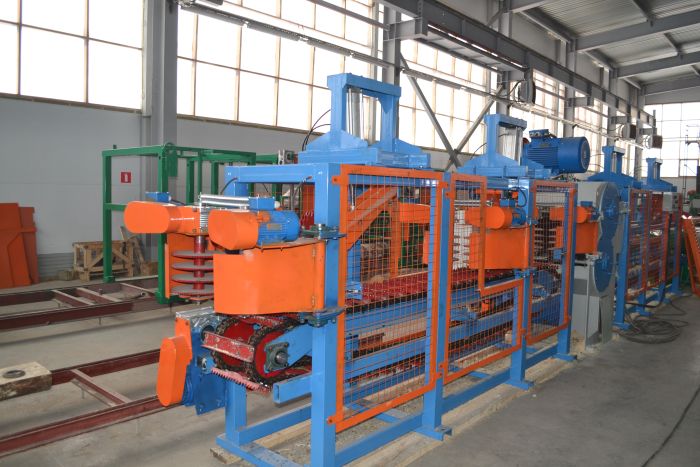 Станок дисковый двухвальный бревнопильный c гусеничной подачей Алтай-СБГ480