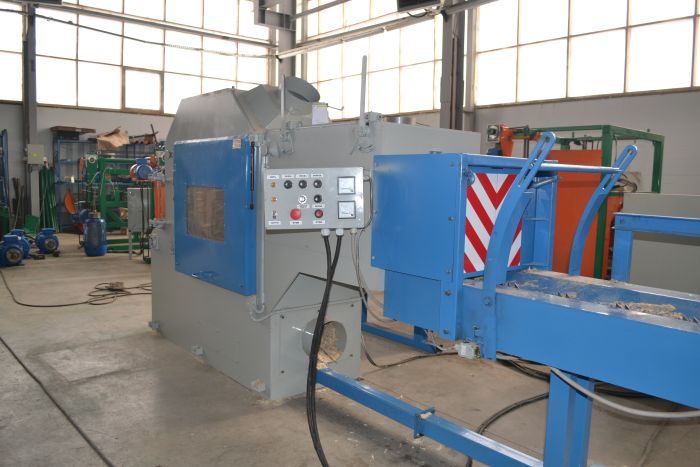 Станок для продольной распиловки бревен СБЦ-480