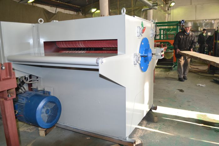 Одновальный многопильный станок Танк КС1000М