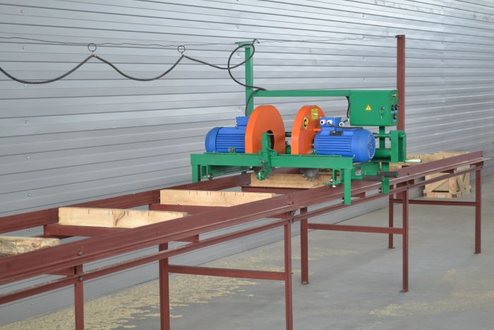 Кромкообрезной станок Алтаи?-011-1 двухпильный электрический