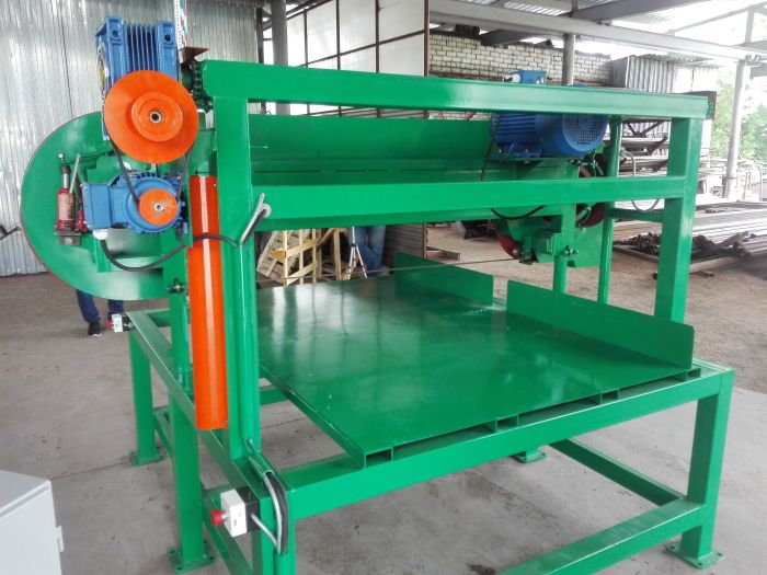 Станок ленточнопильный для разбора поддонов Л-1200-РП