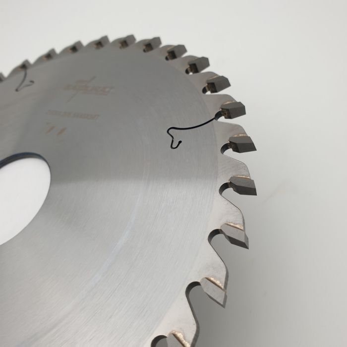 Пильный диск для раскроечных центров подрезной 200x4.7-5.9/3.2x45 Z36 RED SAMURAI