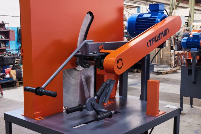 Торцовочный станок маятникого типа «ТРИУМФ» Т8